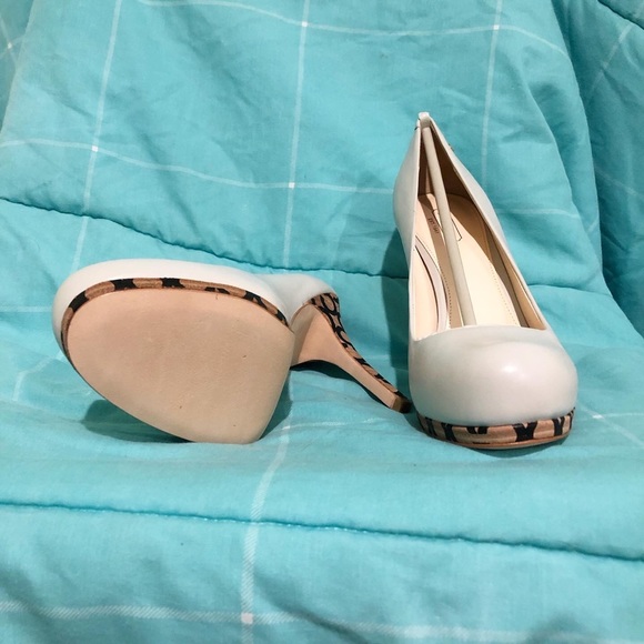 NIB Coach Alexa Parchment Leather Pump - Picture 4 of 6